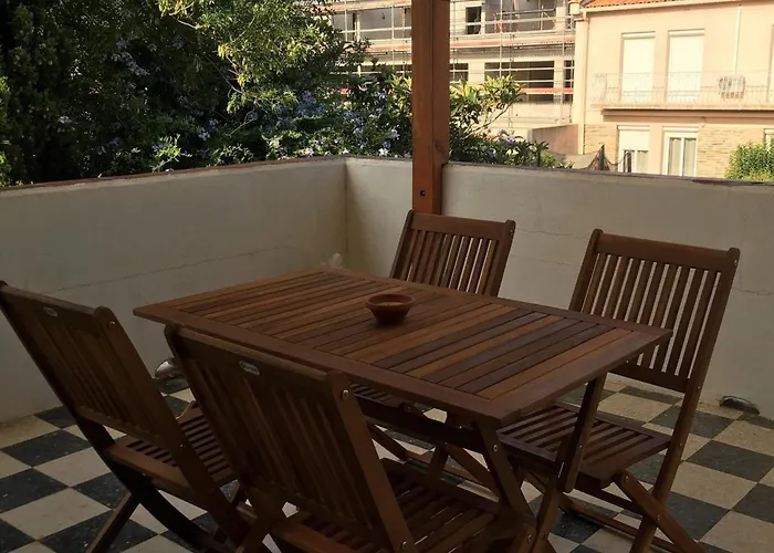 4 Pers A 50m De La Avec Terrasse Calme Et Proche Commerces A - Fr-1-776-51
